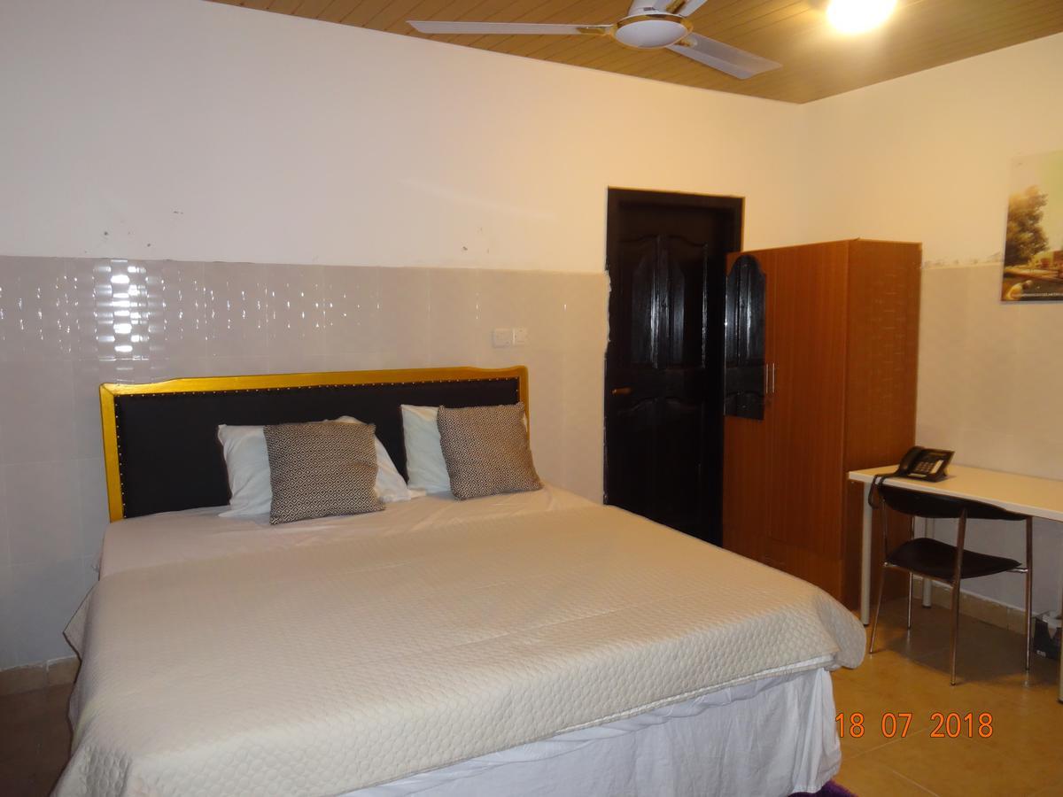 Nordik Palace Bed & Breakfast 特马 外观 照片